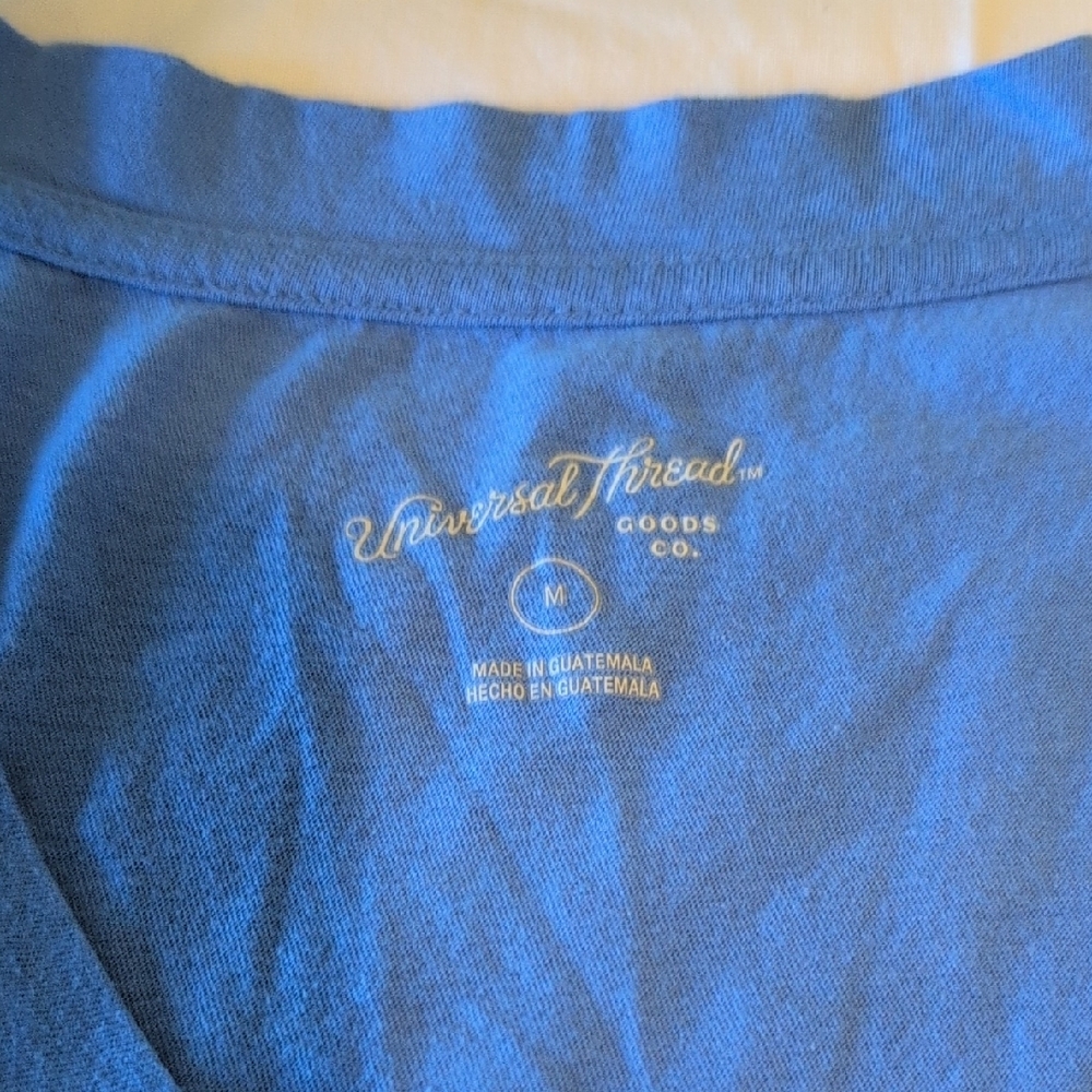 Universal Thread Blue V-Neck Crop Top - Picture 2 of 7